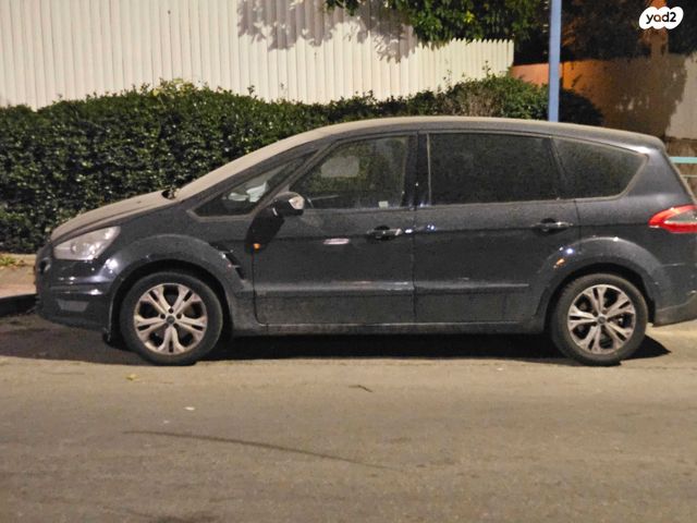 מודעת רכב פורד S-מקס