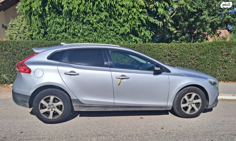 מודעת רכב וולוו V40