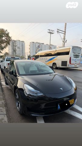 מודעת רכב טסלה מודל 3