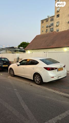 מודעת רכב מאזדה 323