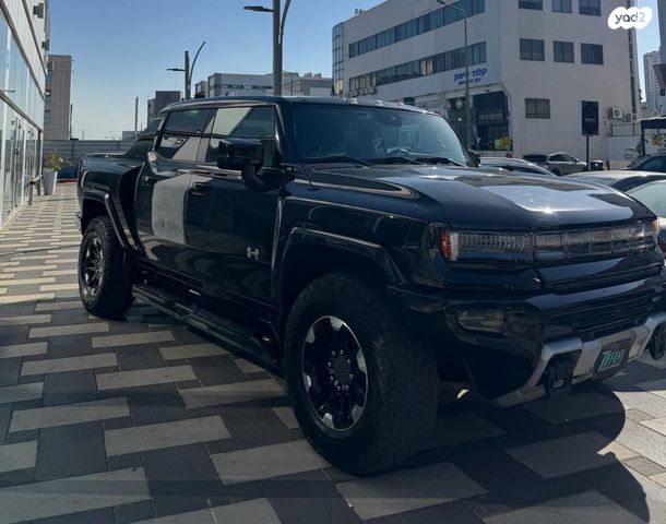 מודעת רכב ג'י.אם.סי האמר EV