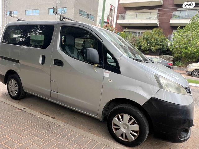 מודעת רכב ניסאן NV200