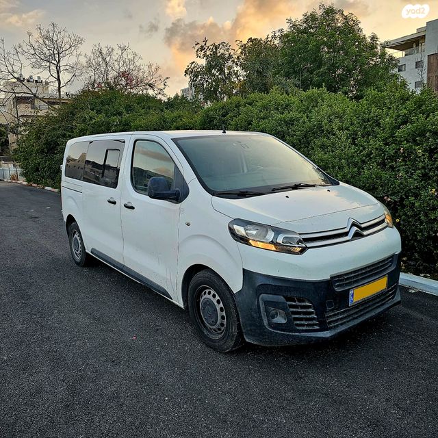 מודעת רכב סיטרואן ג'אמפי