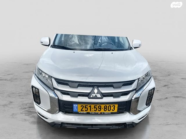 מודעת רכב מיצובישי ASX