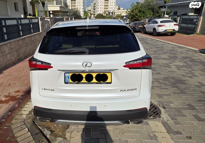 מודעת רכב לקסוס NX