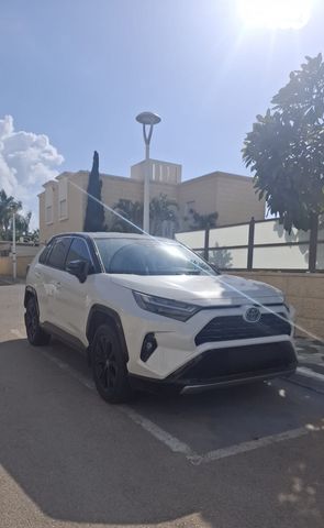 מודעת רכב טויוטה RAV4