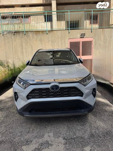 מודעת רכב טויוטה RAV4