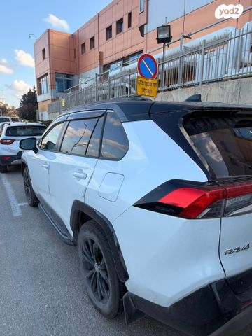 מודעת רכב טויוטה RAV4