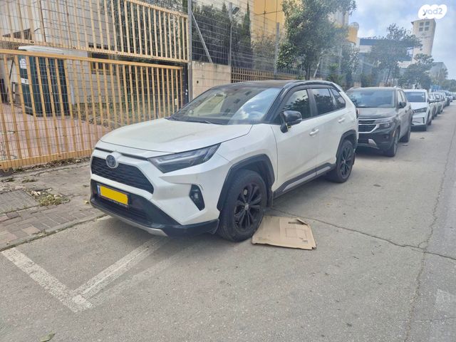 מודעת רכב טויוטה RAV4