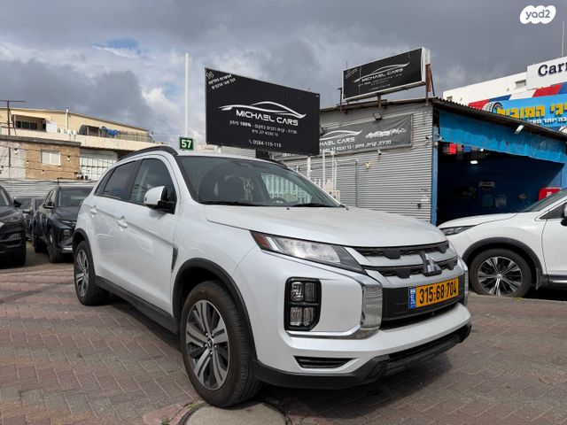 מודעת רכב מיצובישי ASX