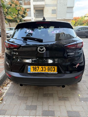 מודעת רכב מאזדה CX-3