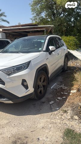 מודעת רכב טויוטה RAV4