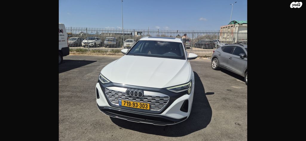 מודעת רכב אאודי Q8 e-tron