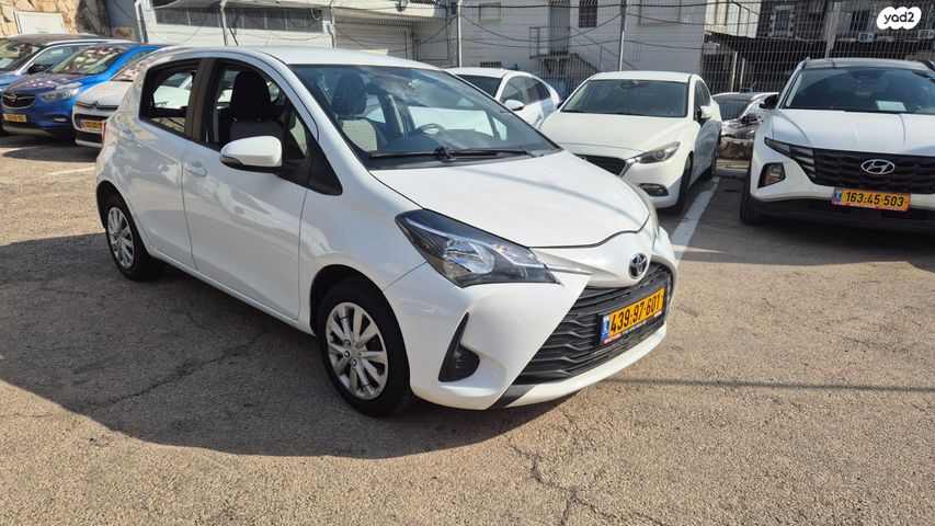 מודעת רכב טויוטה יאריס 2