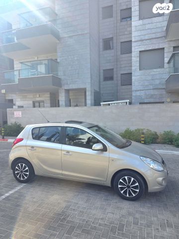 מודעת רכב יונדאי i20