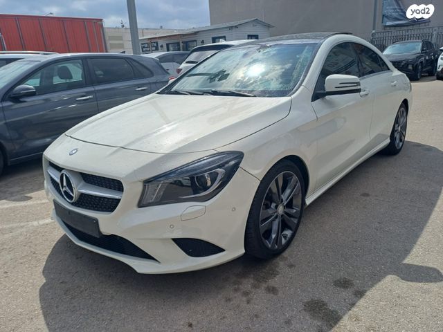 מודעת רכב מרצדס-בנץ CLA