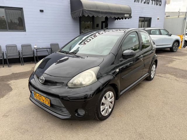מודעת רכב טויוטה אייגו