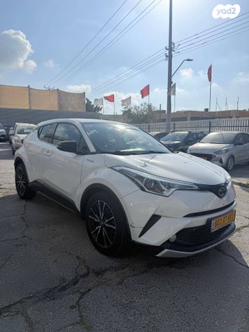 מודעת רכב טויוטה C-HR 1