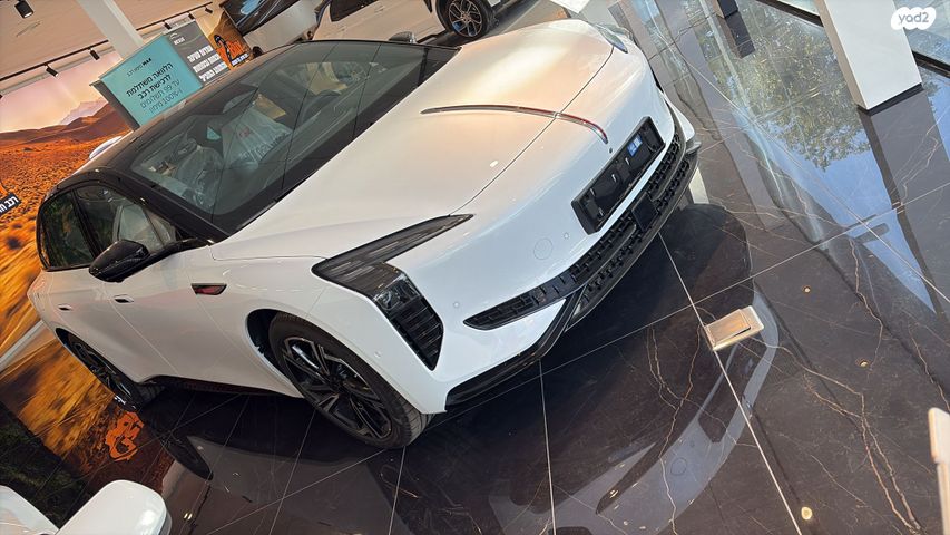 מודעת רכב הונגצ'י EH7