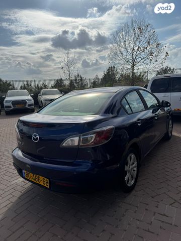 מודעת רכב מאזדה 3