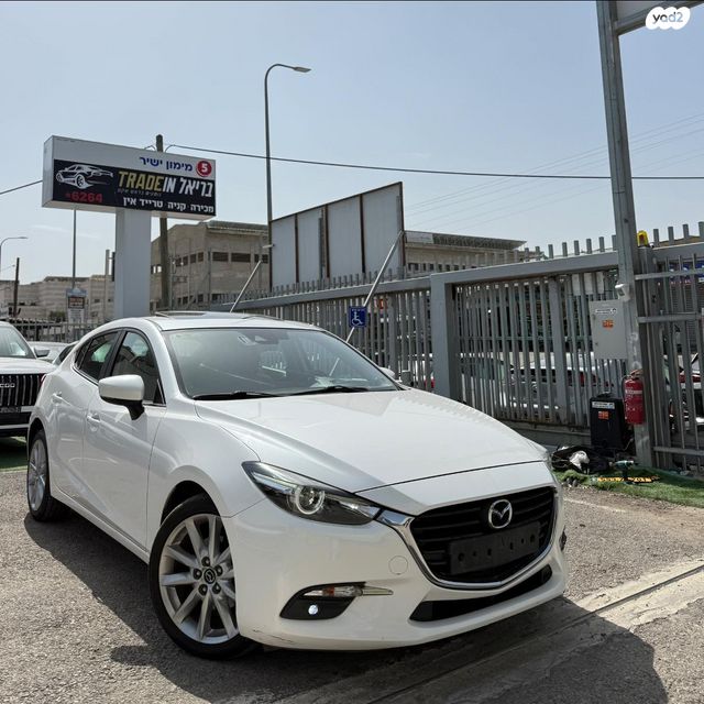 מודעת רכב מאזדה 3