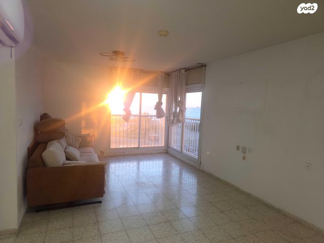 שדרות פנחס ספיר 25