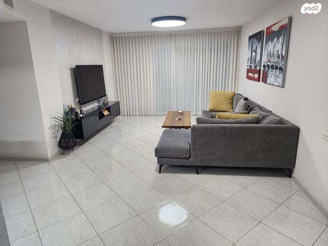 שדרות מלכי ישראל 160