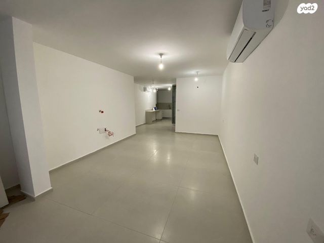 שדרות גלוסקין 32