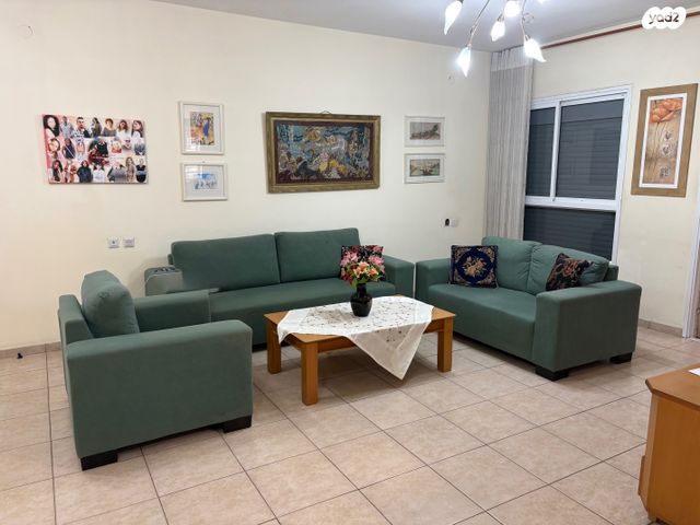 דירה, ד' / מערב מרכז העיר, רחובות