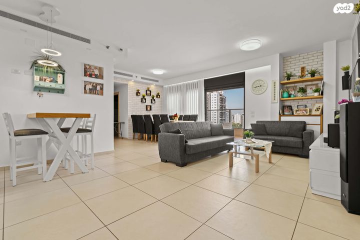 דירה, צמרות המושבה, באר יעקב