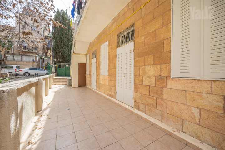 בניין מגורים למכירה בירושלים (תיווך) — 4