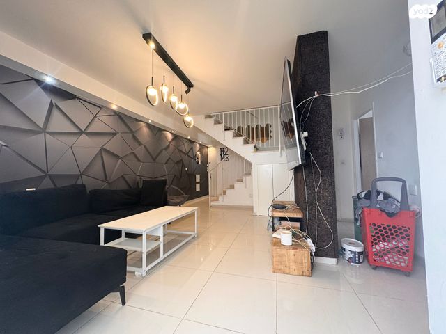 שמחה הולצברג 