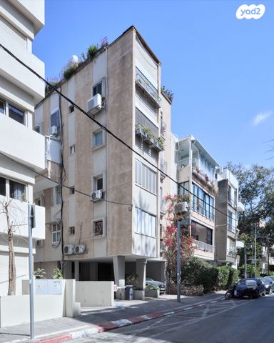 מרכז בעלי מלאכה 25