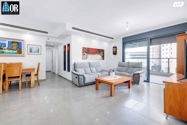 שדרות האלונים 