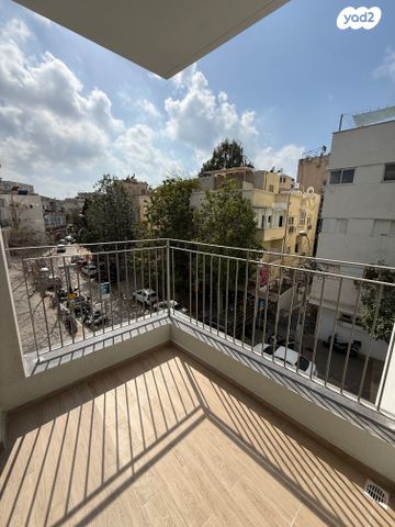 טשרניחובסקי 10