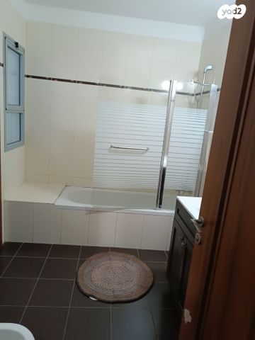 מודעת נכס, דודו דותן, עיר ימים, נתניה