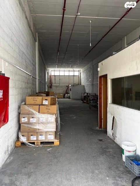 מבני תעשיה, חולון