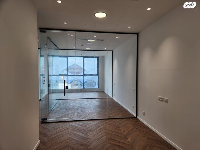 מודעת נכס, רעננה