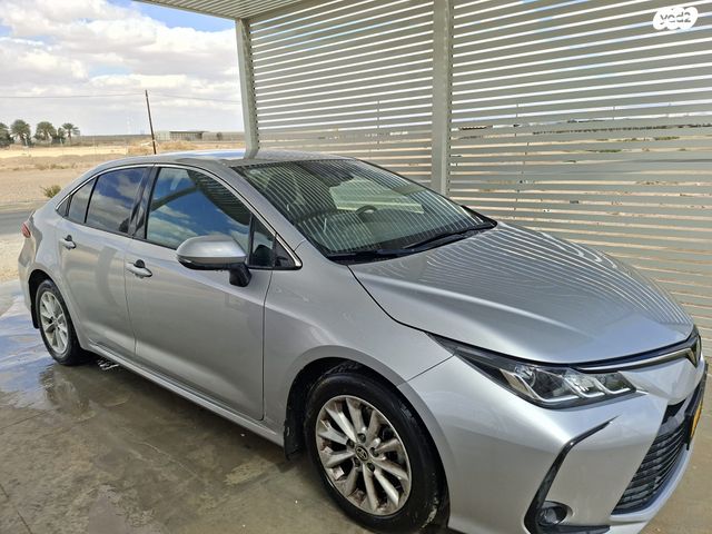 מודעת רכב טויוטה קורולה