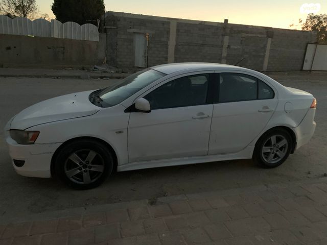 מודעת רכב מיצובישי לנסר