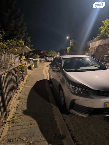 מודעת רכב טויוטה קורולה