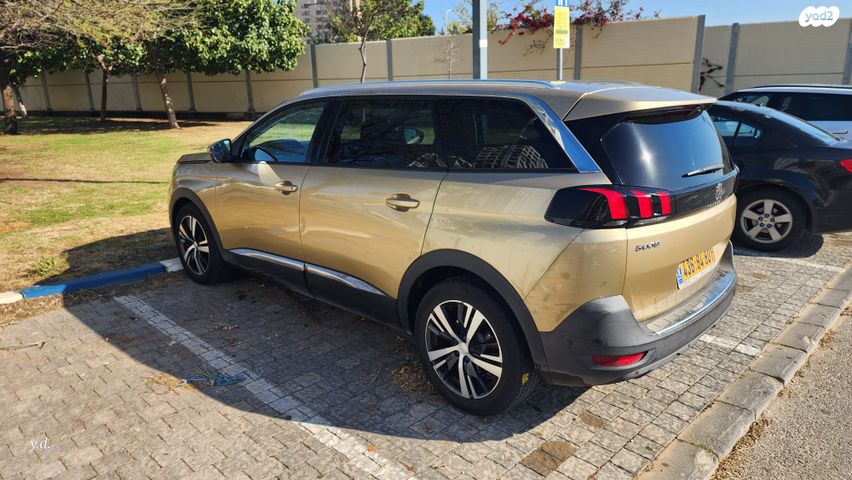 מודעת רכב פיג'ו 5008