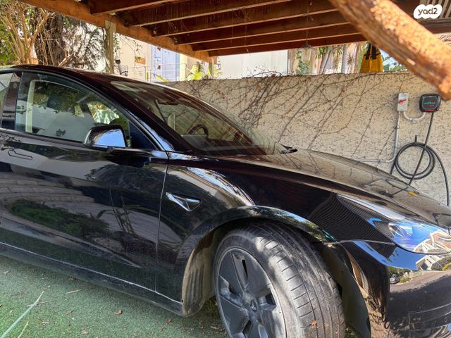 מודעת רכב טסלה מודל 3