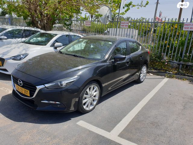 מודעת רכב מאזדה 3
