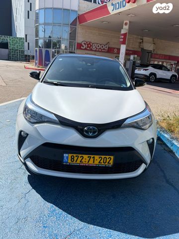 מודעת רכב טויוטה C-HR