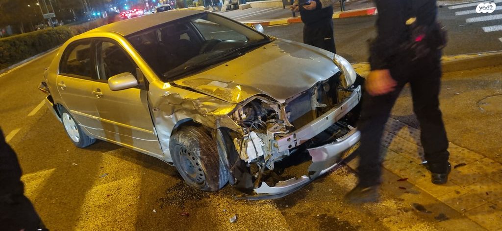 מודעת רכב טויוטה קורולה