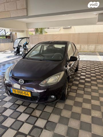 מודעת רכב מאזדה 2