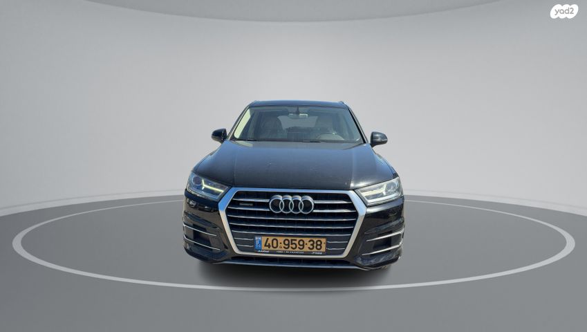 מודעת רכב אאודי Q7