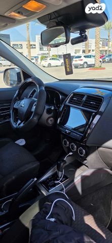 מודעת רכב מיצובישי ASX