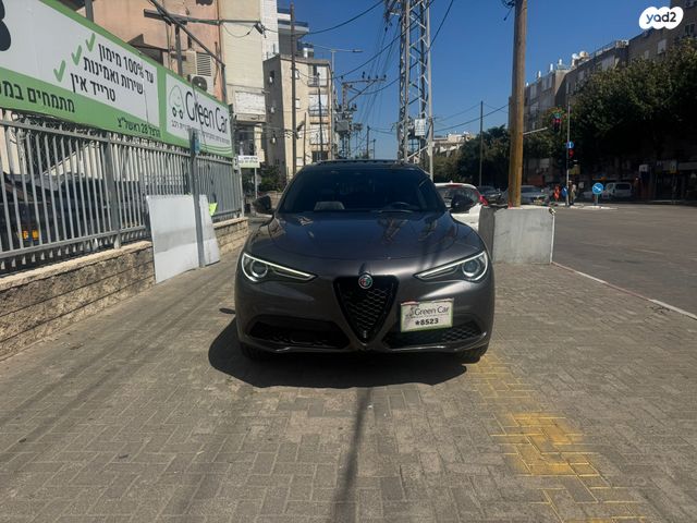 מודעת רכב אלפא רומיאו סטלביו
